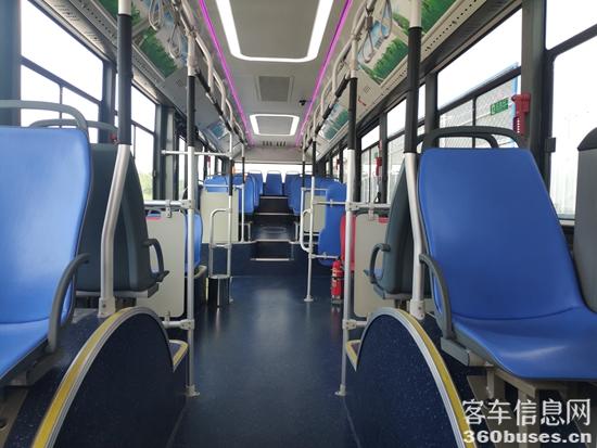 1614514481222932.jpg 內(nèi)飾.jpg