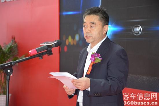 1625665618553129.jpg 中國公路學(xué)會客車分會秘書長胡選儒致辭.JPG