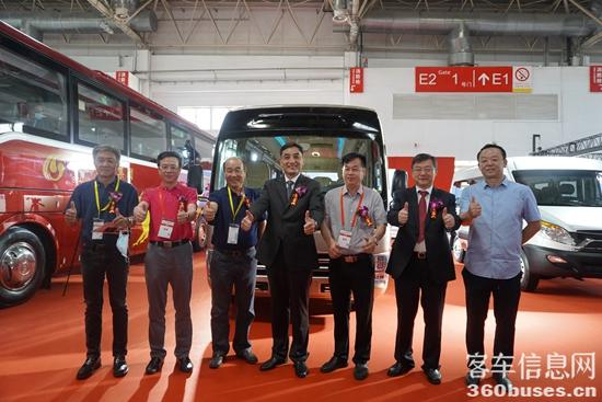 1625665700189548.jpg 參會領(lǐng)導(dǎo)嘉賓為N7點贊.JPG