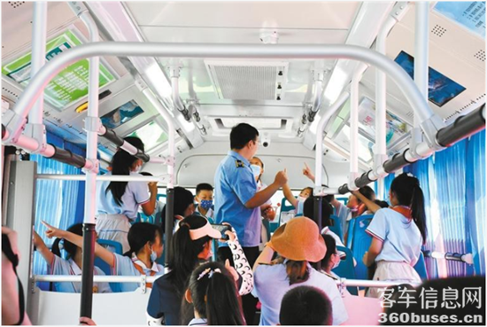 1655692646111112.png 1128745651_16553425754721n.png