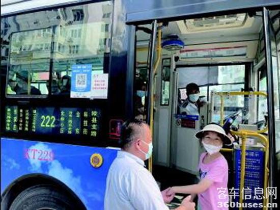 1658706945581932.jpg 1128853521_16584566740791n.jpg