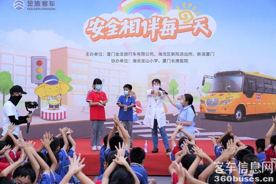 6 長庚醫(yī)院護(hù)理老師林淑芬教授“七步洗手法”.jpg