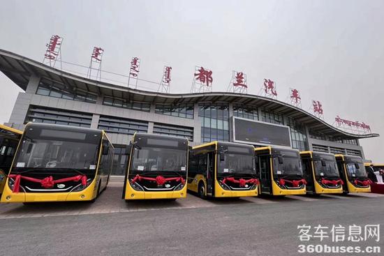 1682298249554281.jpg 1129549813_16821347047021n.jpg