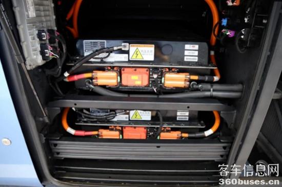 1686101898799232.jpg 15.jpg