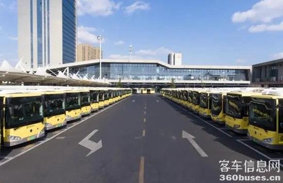 1697625590370685.jpg 2.webp.jpg