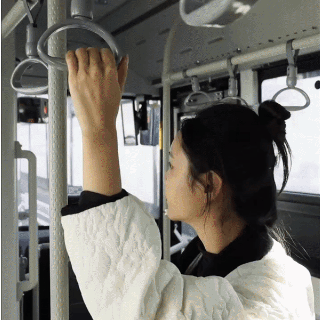 1700793571860404.gif 4.gif