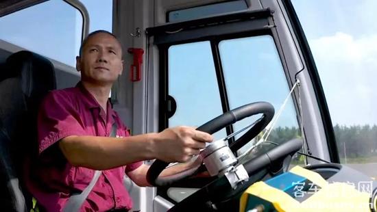 1703748866699852.jpg 4.jpg