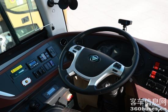 1704861087240704.jpg 5.jpg