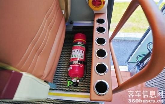 1706060706875894.jpg 9.jpg