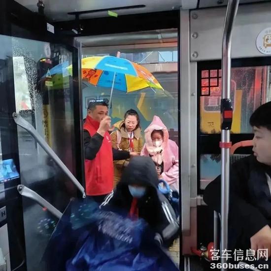 1708916224209159.jpg 7.jpg