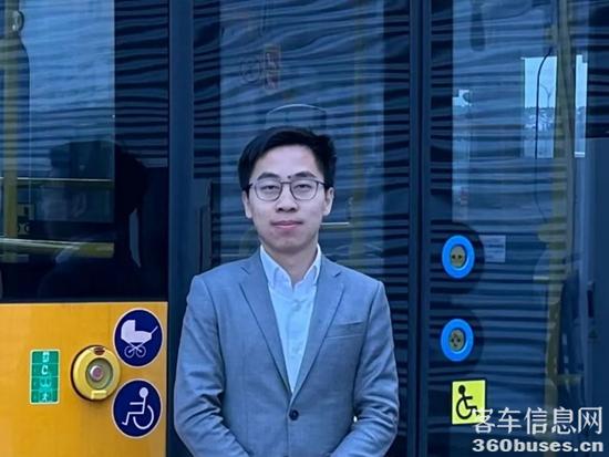 1709517454638912.jpg 2.jpg