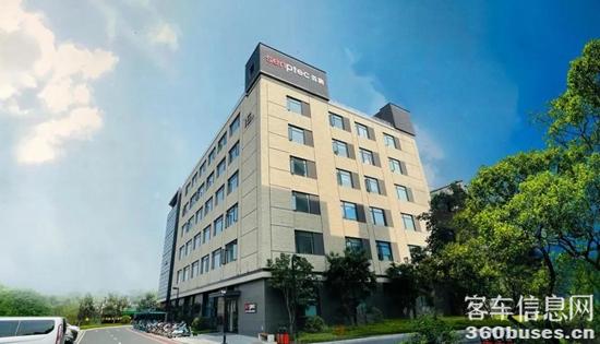 1711085461202305.jpg 3.jpg