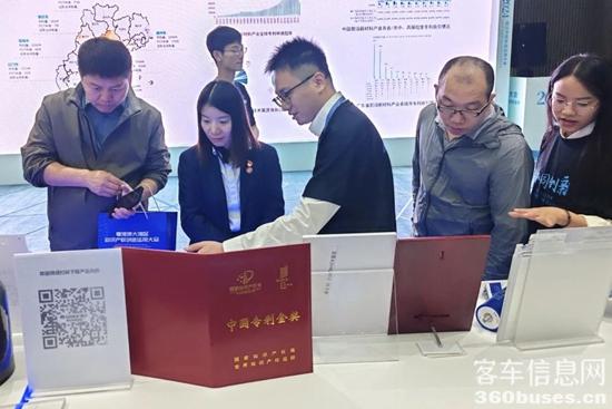 1711587780944812.jpg 3.jpg