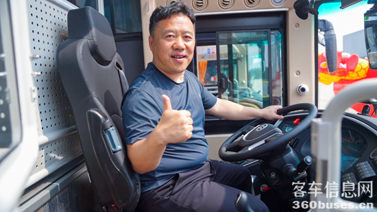 4 新疆新建興盛旅游運輸有限公司總經(jīng)理王江濤.png