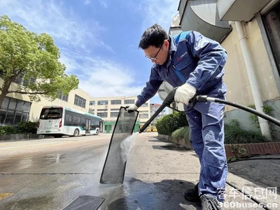 1715931749912219.jpg 3.jpg