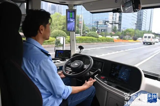 1716437365587803.png 4.webp.png