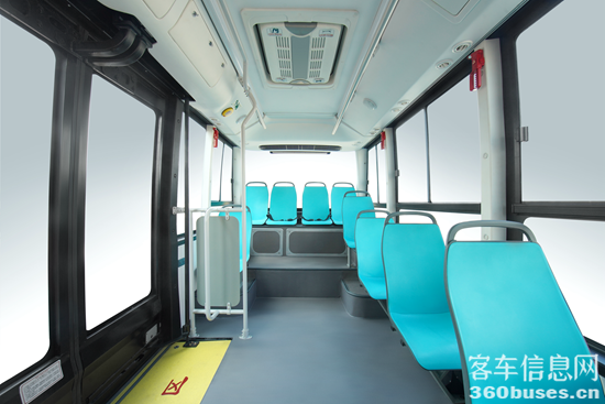 1720058213853647.png 2 馳睿公交版車(chē)內(nèi)空間.png