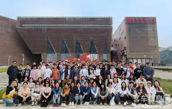 1729728879413951.png 2.png