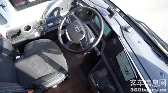 1734947517364351.jpg 10.jpg