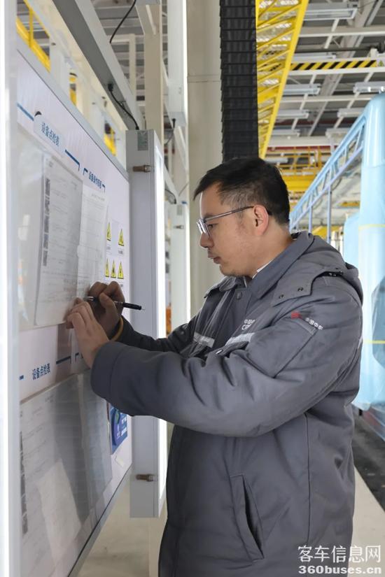 1735272905820788.jpg 15.jpg