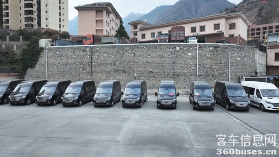 1739763840603501.png 3.png