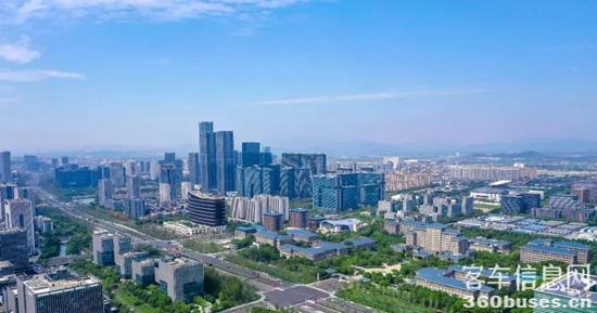 1741051185371399.jpg 2.jpg