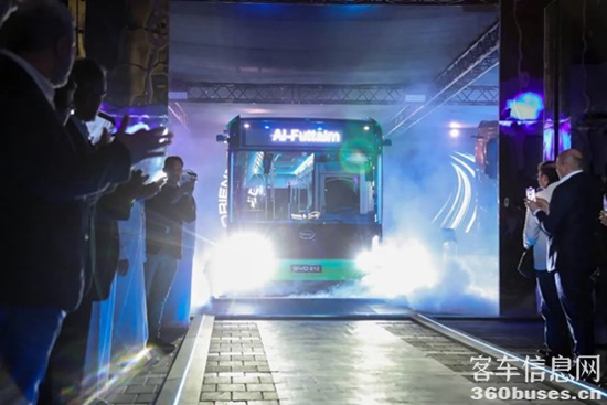 1744700462462213.png 3.png