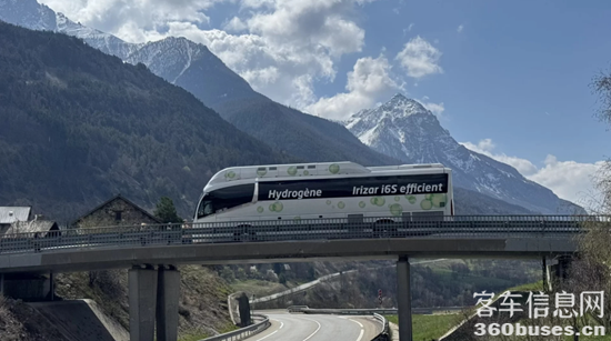 1745285083832249.png 1.png