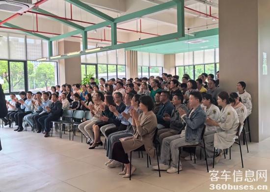 1745721589297817.jpg 3.jpg