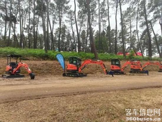 1755483627904282.jpg 14.jpg