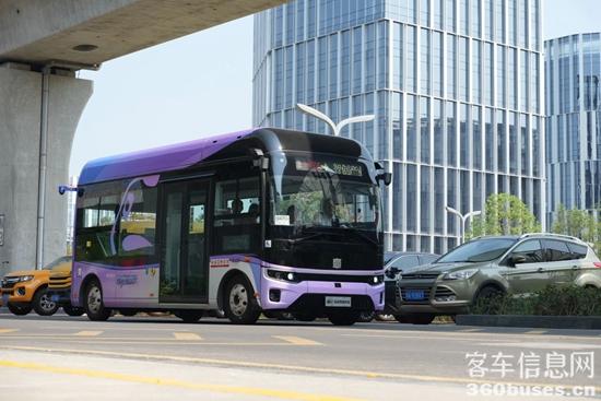 1756265621495981.jpg 2.jpg