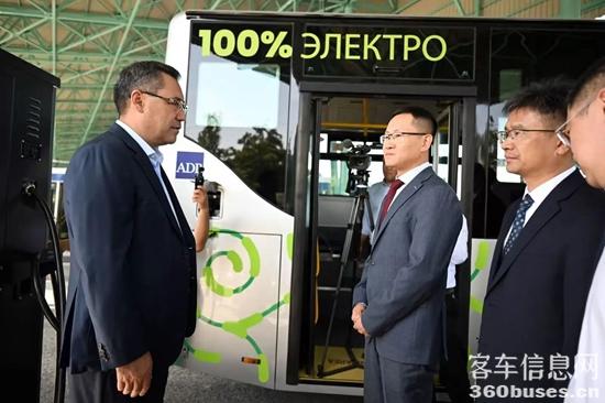 1756861153524335.jpg 2.jpg