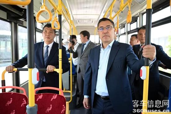 1756861159384686.jpg 3.jpg