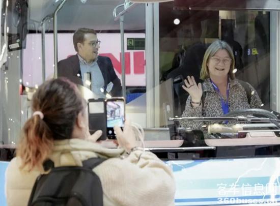 1760162735287919.jpg 13.jpg