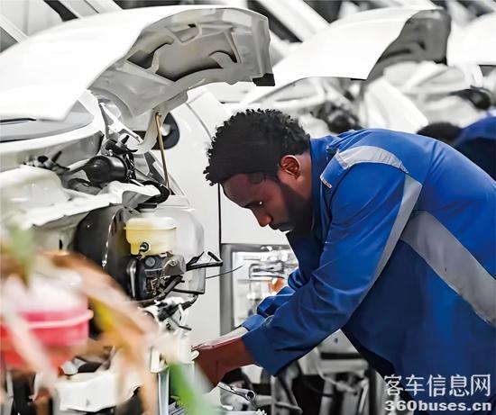 1762131997231333.jpg 4 金旅客車埃塞俄比亞KD工廠.jpg