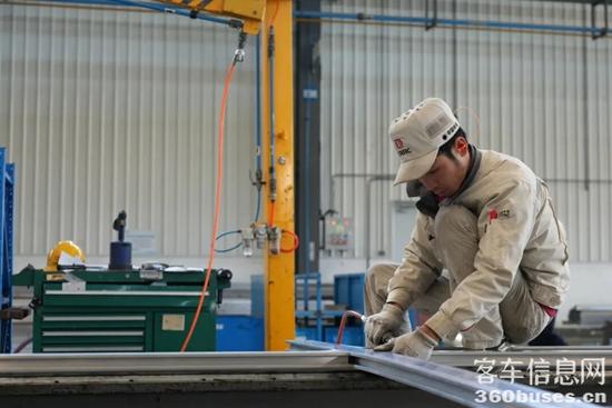 1763437198763854.jpg 5.jpg