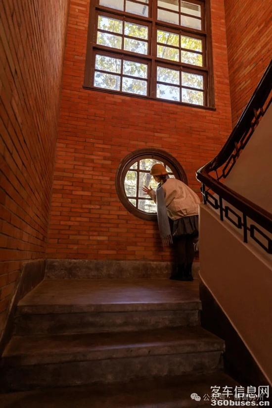 1764645811748987.jpg 3.jpg