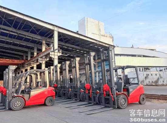 1770344580353096.png 3.png