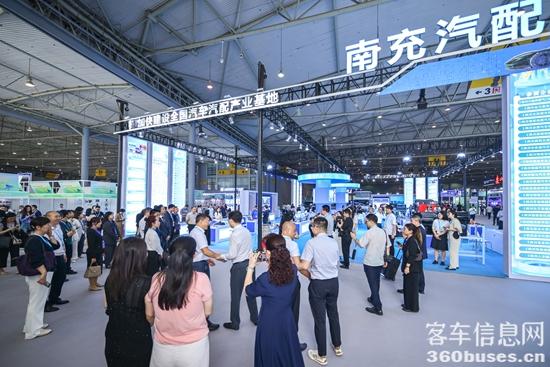 南充展團.jpg
